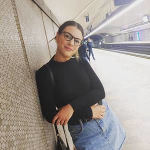 Meet your Posher, Rose